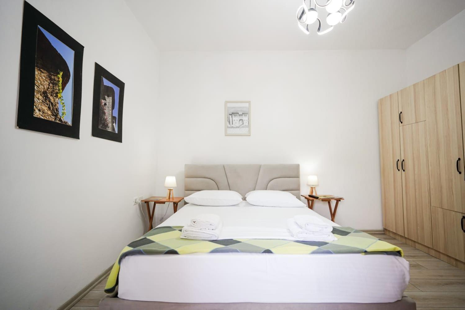 View City Apartments Gjirokaster Exterior photo